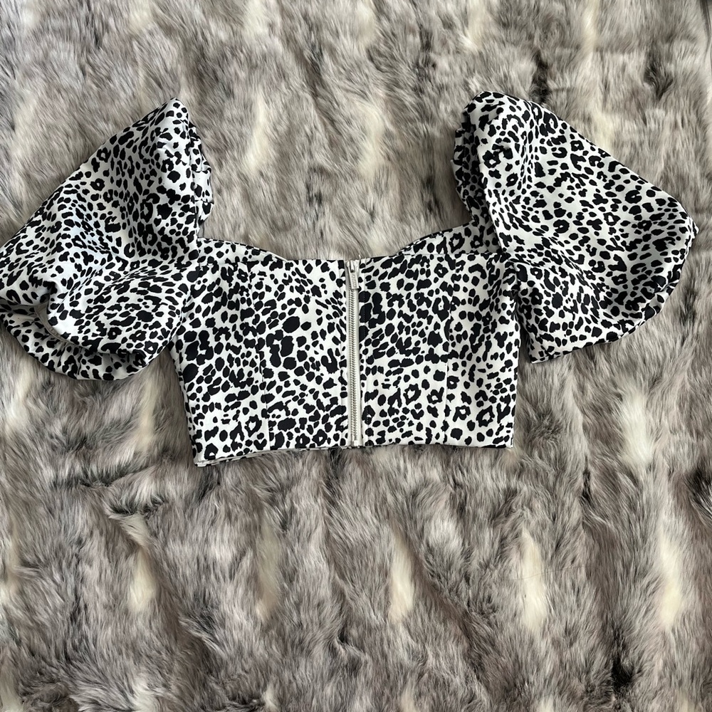 House of CB Lou Dalmation Print Puff Sleeve Crop Top Black & White Size XS/2-4 - Picture 6 of 8